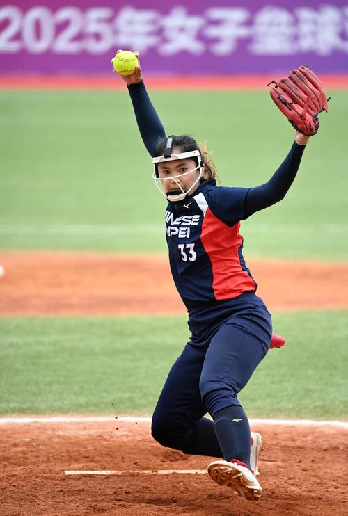 这场游戏里的“资本大战”，竟让星铁玩家打爽了？