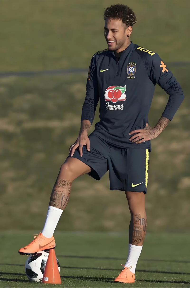 16岁135天，马利-萨蒙成为阿森纳队史足总杯最年轻球员